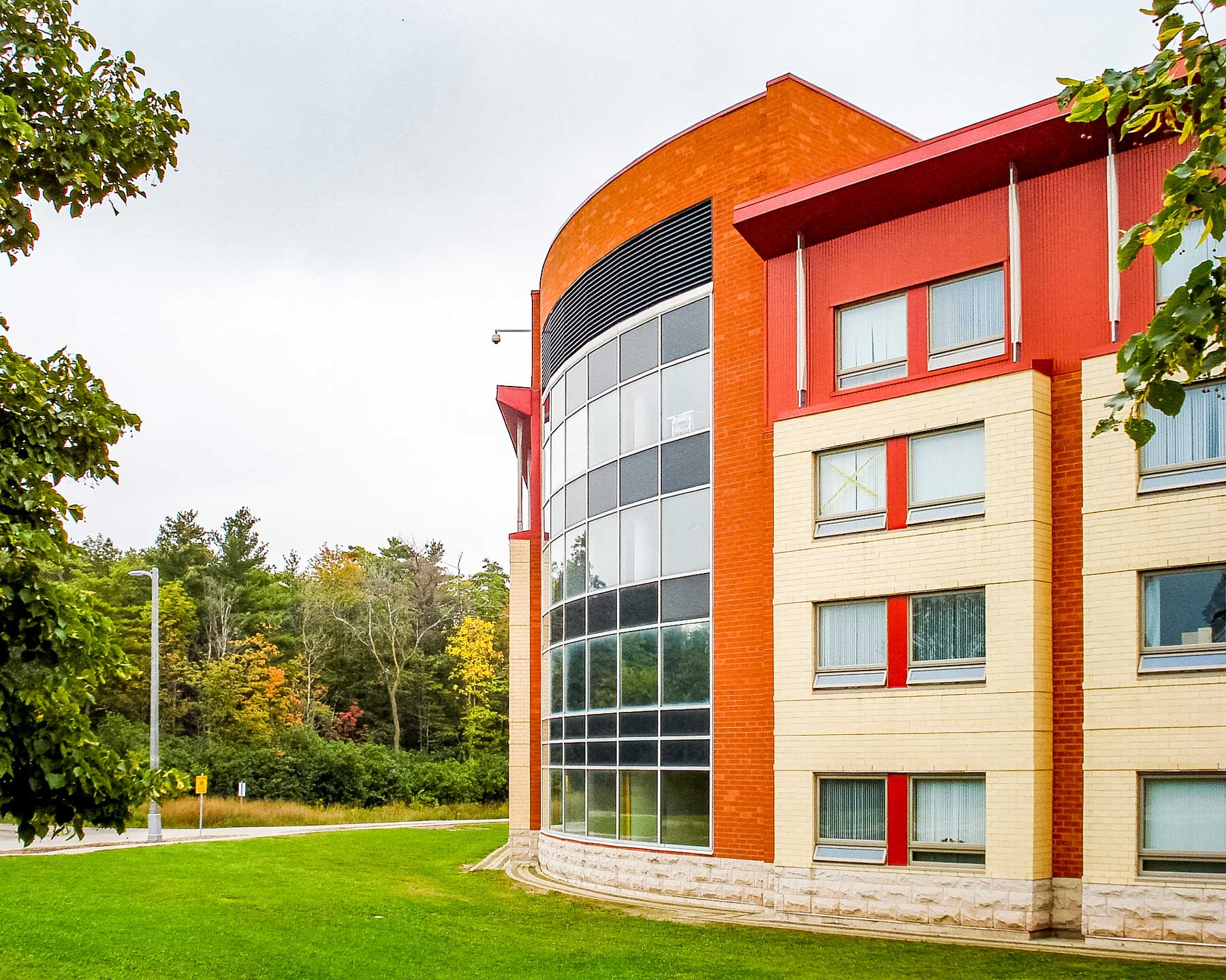 Sheridan College Student Residence Strasman Architects Inc.